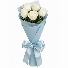 Букет 5 Белых роз Проуд в Болычево