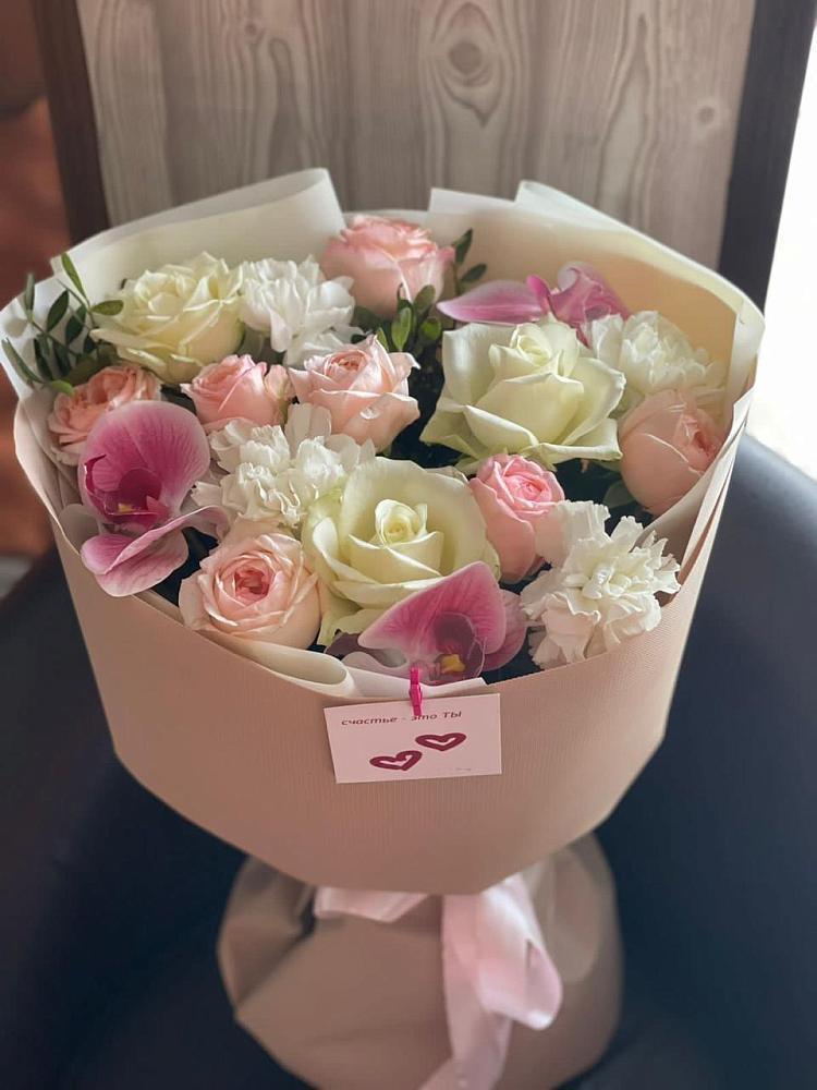 Букет цветов из: Орхидеи, Розы и Гвоздики в Болычево