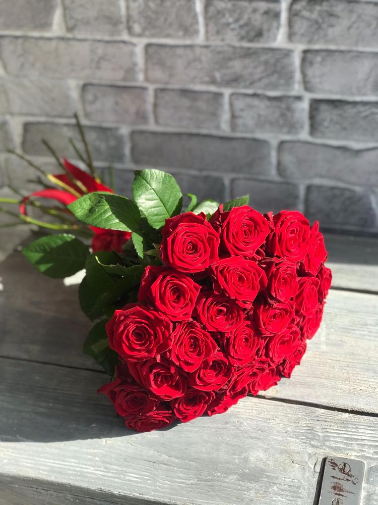 Букет Красные розы Фридом в Болычево