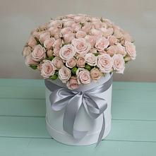 Цветочная композиция из Розы в шляпной коробке в Болычево