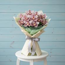 Букет цветов из:  Орхидеи и Розы #REPLACE_PRED# Болычево