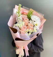 Букет цветов из:  Хризантемы и Розы в Болычево