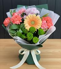 Букет цветов из:  Гвоздики, Розы, Герберы и Хризантемы #REPLACE_PRED# Болычево