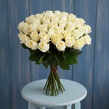 Букет 51 Белая роза Эдлесс Лав в Болычево