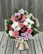 Букет цветов из:  Альстромерии, Гвоздики, Розы и Хризантемы в Болычево