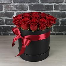 Цветочная композиция из Розы в шляпной коробке в Болычево