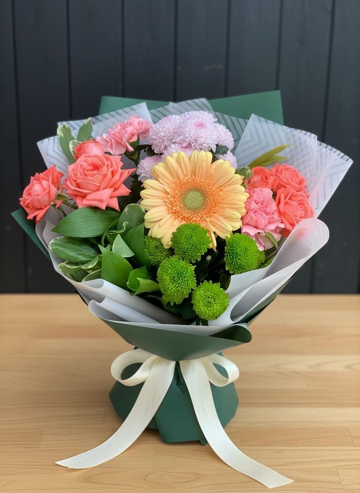 Букет цветов из: Гвоздики, Розы, Герберы и Хризантемы в Болычево