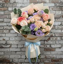Букет цветов из:  Розы, Лизиантусы и Гвоздики в Болычево