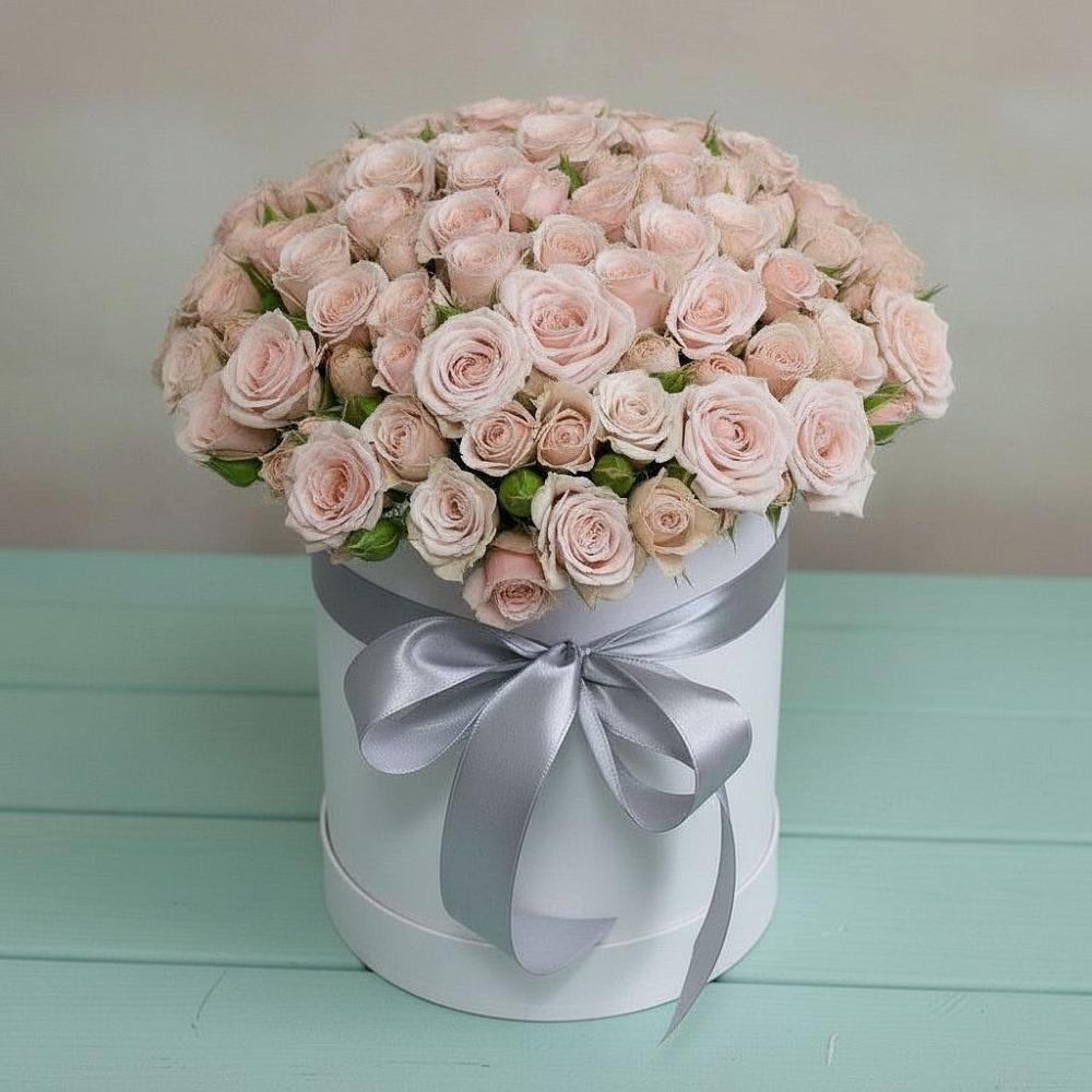 Цветочная композиция из Розы в шляпной коробке в Болычево